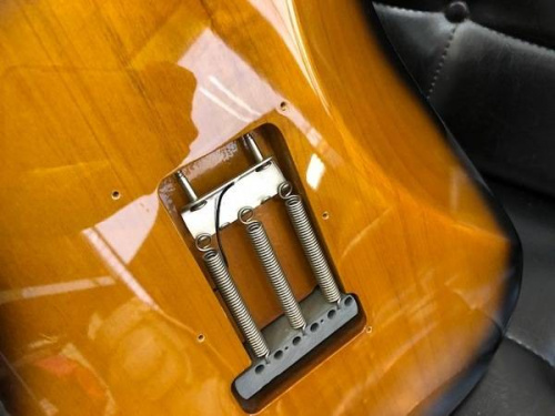 ストラトキャスターのFENDER JAPAN