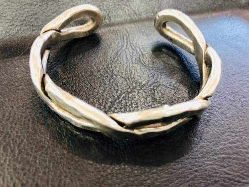 メンズファッションのシルバーアクセサリー