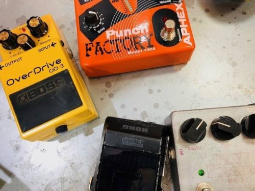 楽器のエフェクター