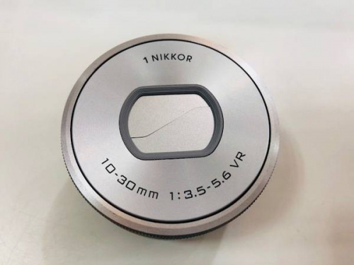 単焦点レンズのデジタルカメラ