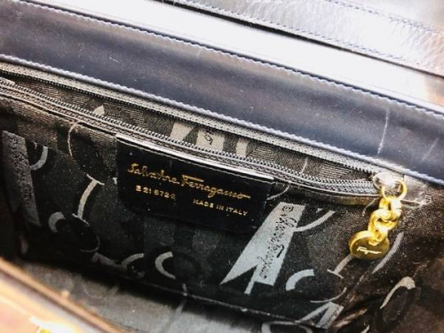 バッグのフェラガモ(Salvatore Ferragamo)