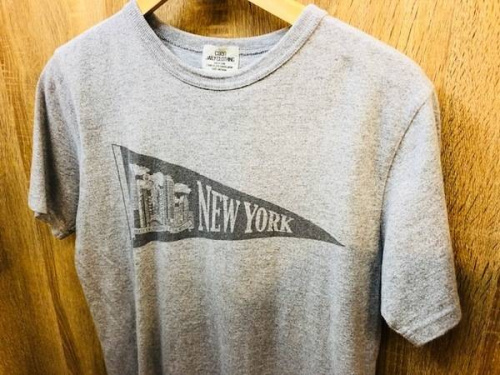 レディースファッションのTシャツ