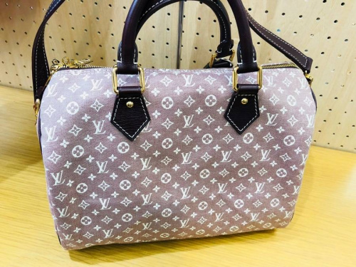ブランド・ラグジュアリーのLOUIS VUITTON