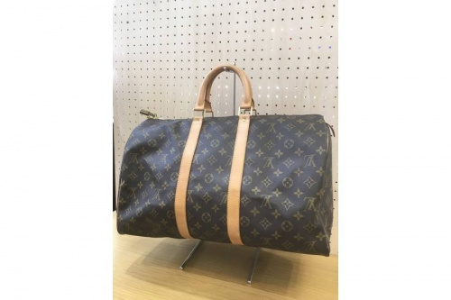 ブランド・ラグジュアリーのLOUIS VUITTON