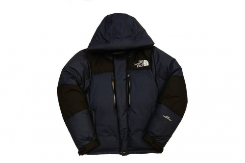 アウトドア用品のTHE NORTH FACE