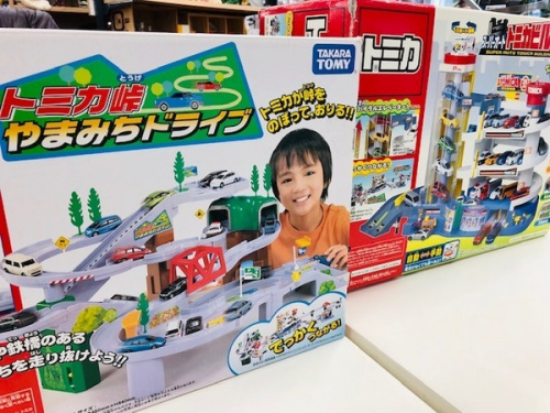 ミニカーのトミカ