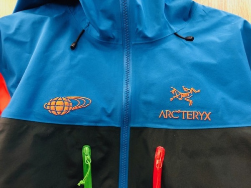 アウトドアウェアのアークテリクス　ビームス