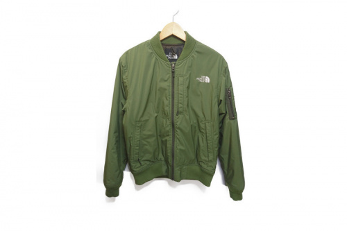 アウトドア用品のTHE NORTH FACE