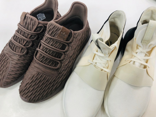 スニーカーのアディダス(adidas)　八王子　中古