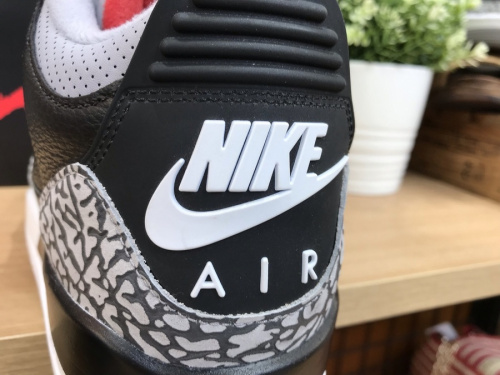 NIKEの八王子多摩立川 スニーカー 買取