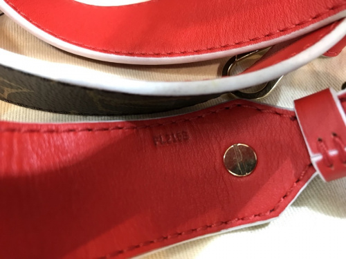 ショルダーストラップ