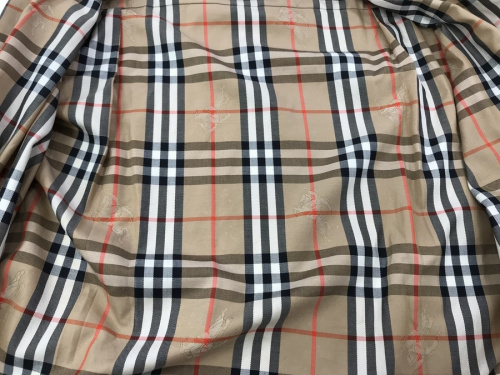 希少なシャドーホース柄♪BURBERRYSのヴィンテージノヴァチェック