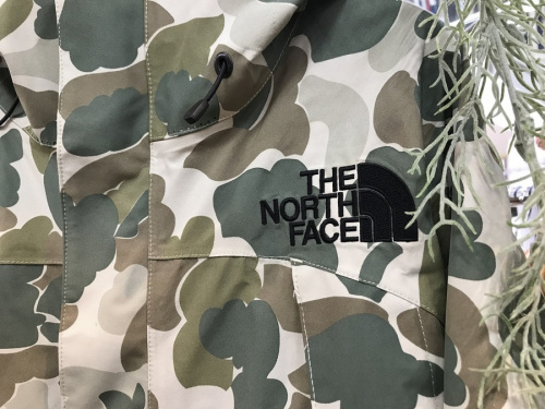 アウトドア用品のTHE NORTH FACE