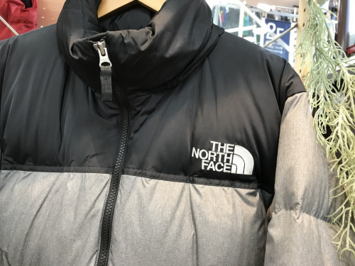 アウトドア用品のTHE NORTH FACE
