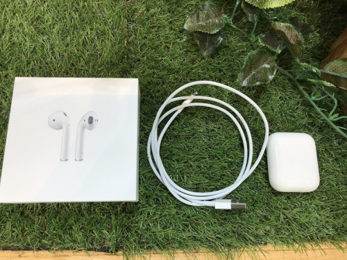 Apple　Air　Podsの中古　アップル　