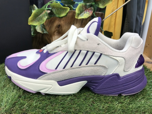 スニーカーの洋服 中古 八王子