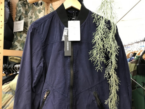 メンズファッションのDIEZEL