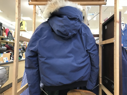 カナダグースのダウン