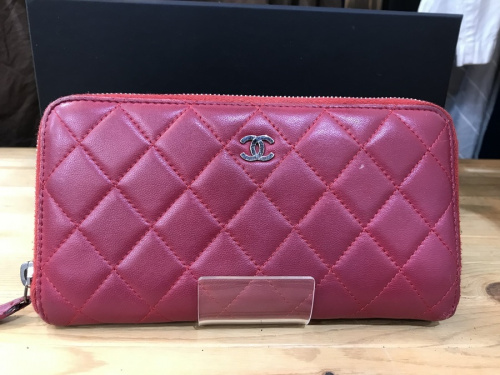 財布のCHANEL