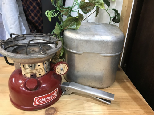 キャンプ用品のColeman