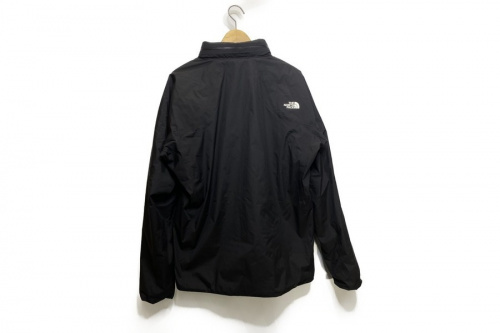 ジャケットのTHE NORTH FACE