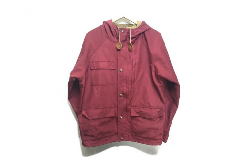アウトドア用品のSIERRA DESIGNS
