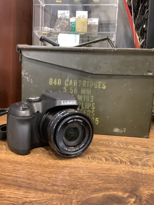 デジタル家電のデジタルカメラ