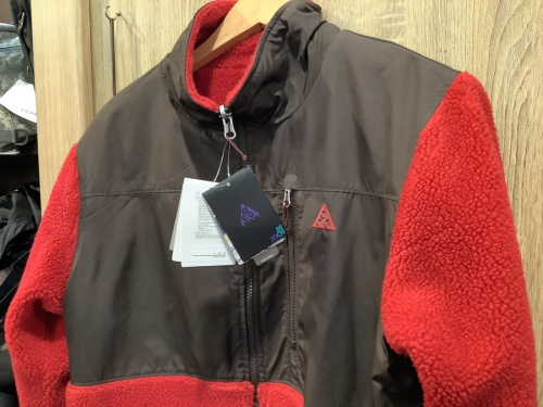 メンズファッションのフリースジャケット