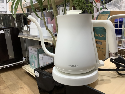 デザイン生活家電の電気ケトル