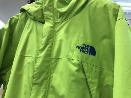 トップスのジャケット