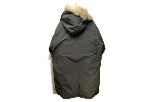 カナダグースのダウン