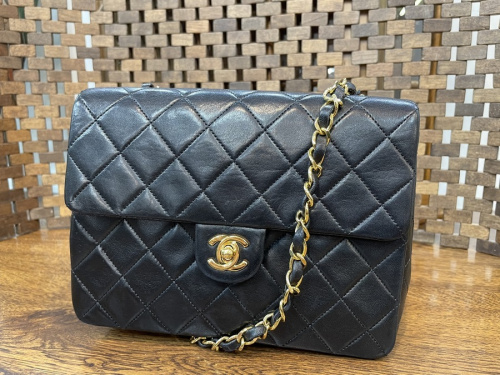 CHANEL(シャネル)のLOUIS VUITTON(ルイヴィトン)