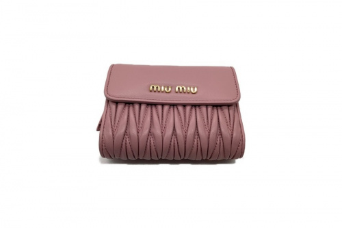 財布のMiu Miu(ミュウミュウ)