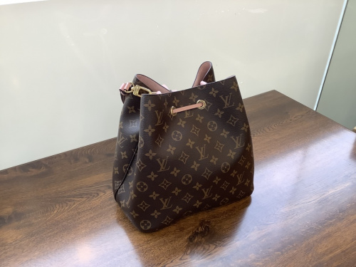 LOUIS VUITTONの八王子多摩高尾山梨　ヴィトン　買取