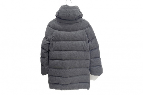 ダウンのMONCLER(モンクレール)