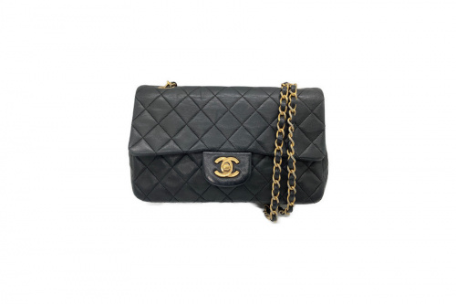 バッグのCHANEL(シャネル)