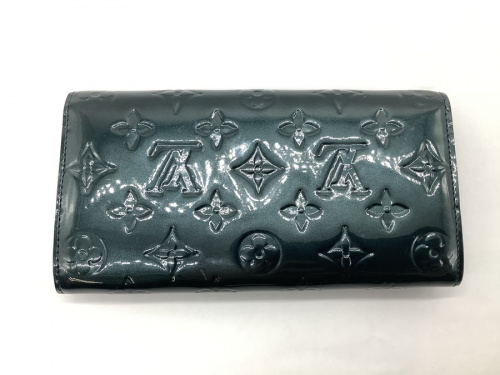 長財布のLOUIS VUITTON