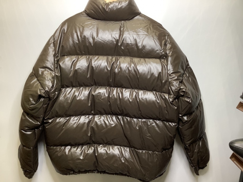 ダウンジャケットのMONCLER