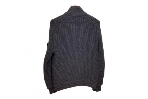 ニットジャケットのSTONE ISLAND