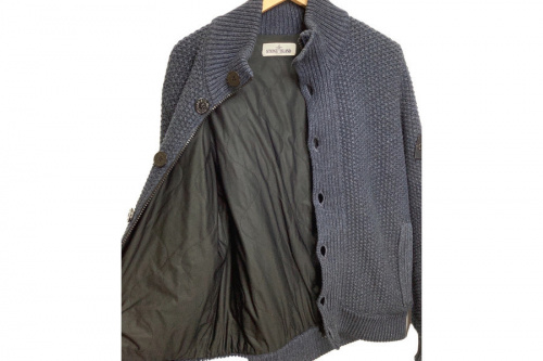 STONE ISLANDのストーンアイランド