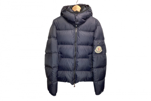 ヒマラヤンダウンジャケットのMONCLER