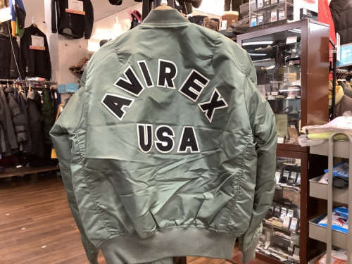 MA-1ジャケットのAVIREX