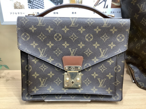 バッグのモンソー