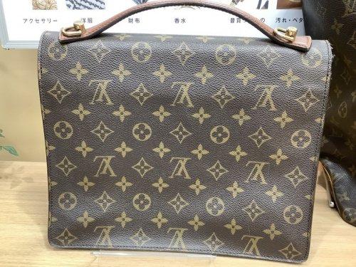モンソーのLOUIS VUITTON
