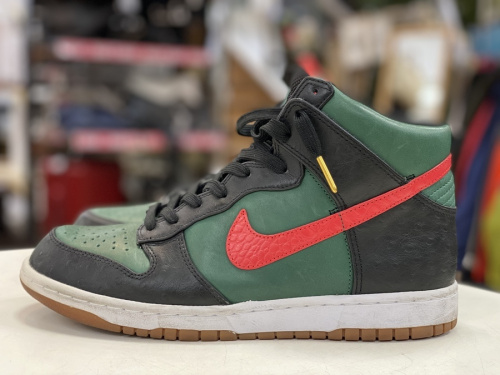 スニーカーのNIKE