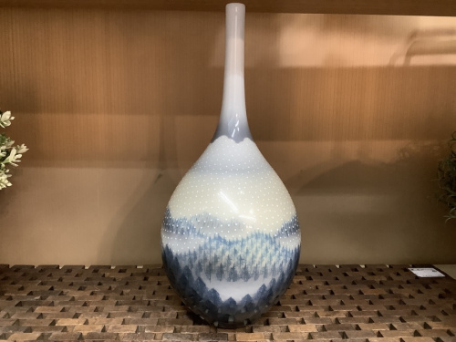 おぼろ月雪の藤井朱明