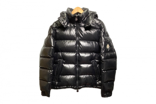 ダウンジャケットのMONCLER
