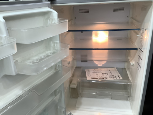 冷蔵庫の3ドア冷蔵庫