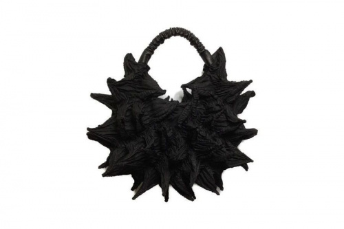 大きな唄絞りのクレセントバッグ