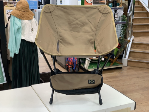 ファニチャーのタクティカルチェア